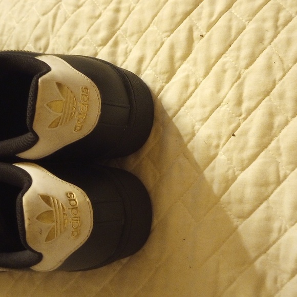 Men's , women's sneakers - Picture 3 of 4